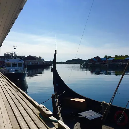 Fishermans Dock Lofoten Ballstad Exterior photo